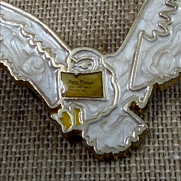 Warner Bros. Gold and White Owl Pin - Picture 2 of 4